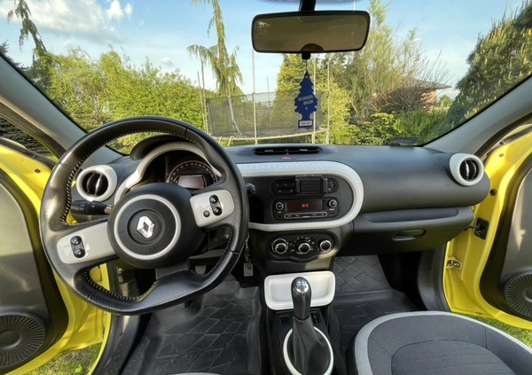 Renault Twingo cena 26900 przebieg: 71000, rok produkcji 2014 z Sochaczew małe 154